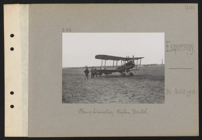 Esquennoy. Camp d'aviation. Biplan Bristol