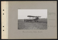 Esquennoy. Camp d'aviation. Biplan Bristol