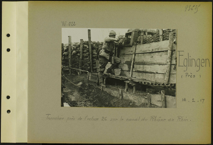 Eglingen (Près). Tranchée près de l'écluse 26 sur le canal du Rhône au Rhin