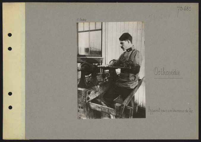 [S.l.]. Orthopédie. Appareil pour un tourneur de fer