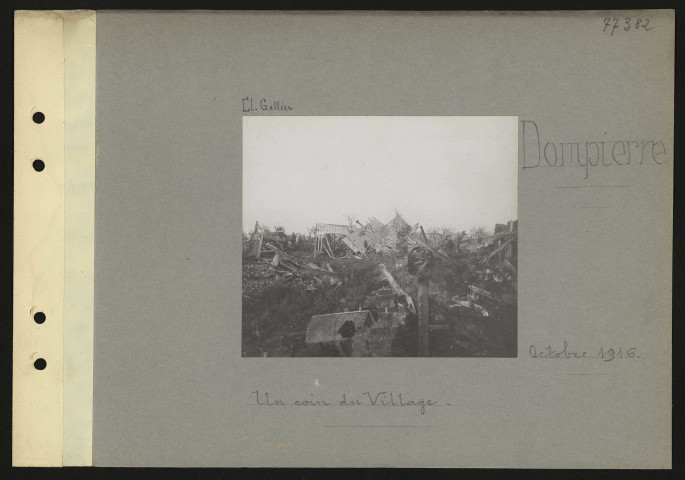 Dompierre. Un coin du village