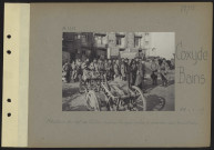 Coxyde-Bains. Mitrailleurs d'un bâtiment de fusiliers-marins français prêts à monter aux tranchées