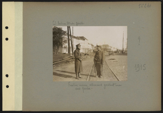 S.l. Fusilier marin, allemand gardant une voie ferrée