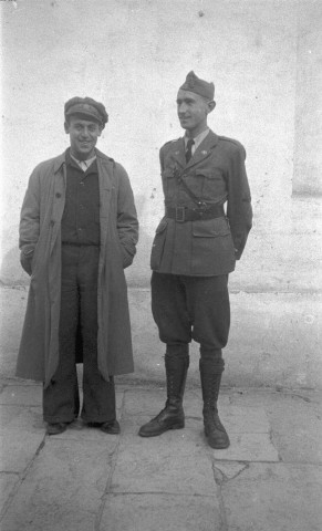 Kurt Winter de la XIe brigade (à gauche) et Gabriel Ersler