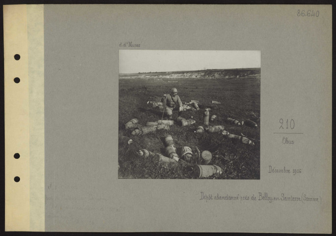 Belloy-en-Santerre (près de) (Somme). Obus de 210. Dépôt abandonné