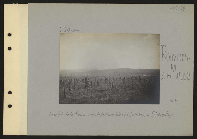 Rouvrois-sur-Meuse. La vallée de la Meuse vue de la tranchée de la Sablière, au sud-est du village