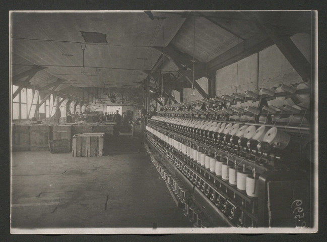 L'usine de tissage Coisne et Lambert à Choisy-Le-Roi (Seine)