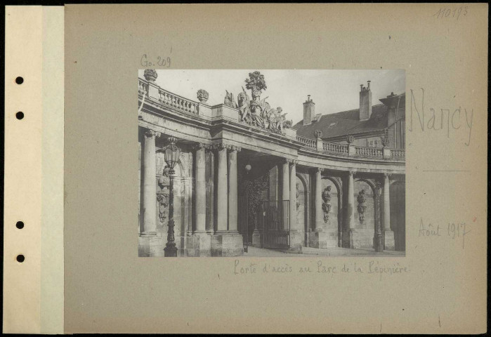 Nancy. Porte d'accès au parc de la Pépinière