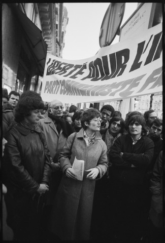 Manifestation pour la libération d'Anne Maguire et autres prisonniers irlandais. Concert organisé par le Mouvement de Défense de la Bicyclette