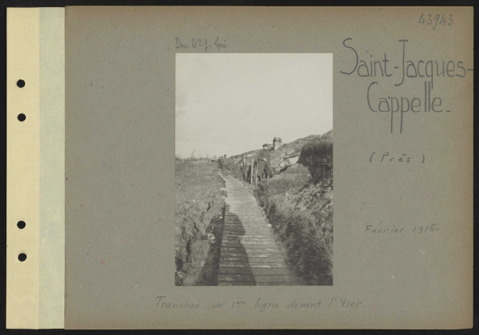Saint-Jacques Cappelle (près). Tranchée de première ligne devant l'Yser