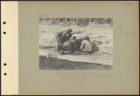 La Bourgonce. Position d'un ballon d'observation. Gonflement d'un ballon Caquot (type 1915). Fixation de la soupape