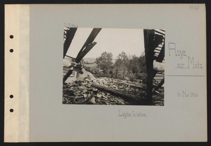 Roye-sur-Matz. L'église : la toiture