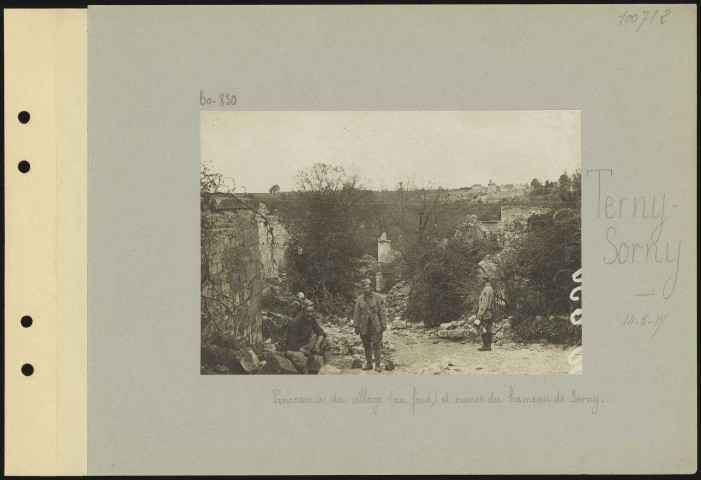 Terny-Sorny. Panorama du village (au fond) et ruines du hameau du Sorny