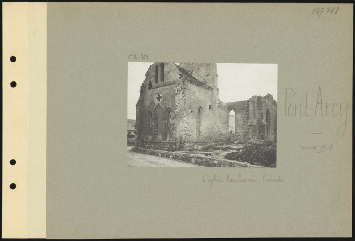 Pont-Arcy. L'église bombardée : l'abside