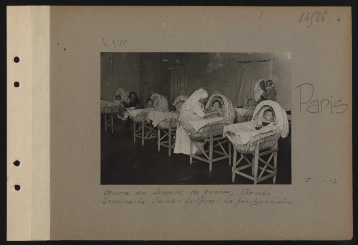 Paris. Œuvre du Secours de guerre, ancien séminaire Saint-Sulpice. La pouponnière
