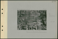Reims. Panorama. La cathédrale et ses abords ; vue aérienne