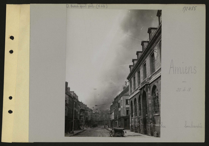 Amiens. Rue ? bombardée