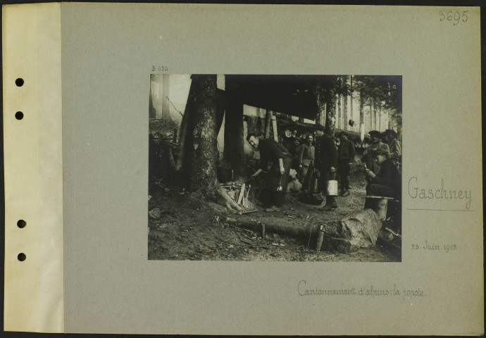 Gaschney. Cantonnement d'alpins ; la popote