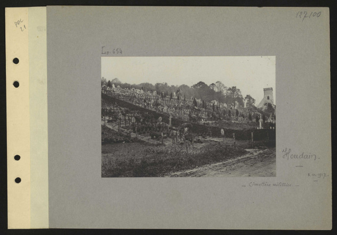 Houdain. Cimetière militaire