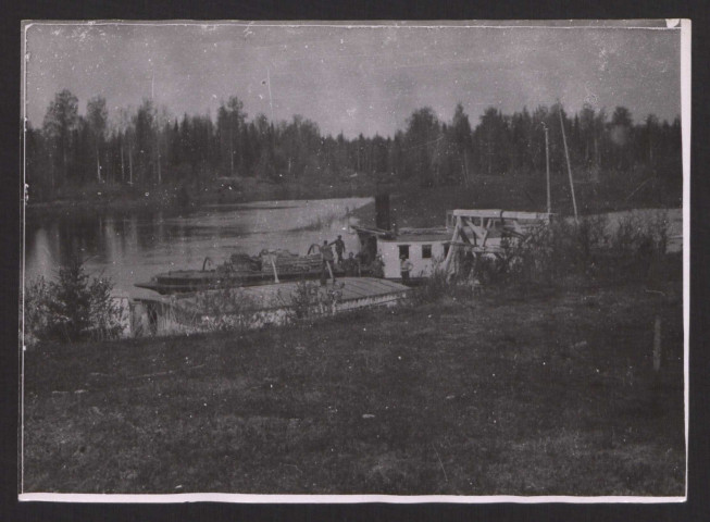 Sibérie. Sur la Keltma entre Boundiouchekoïé et Ekaterininsky-canal. (Coudon numéro 1)