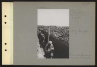 Curlu (près). Prisonniers allemands emmenés à l'arrière