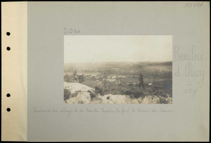 Beaulne-et-Chivy. Panorama du village et du bois du Paradis. Au fond, le Chemin des Dames