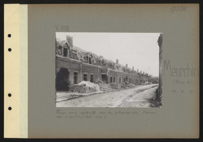 Meurchin (mines de). Fosse n° 1 détruite par les Allemands. Coron du moulin (côté rue)
