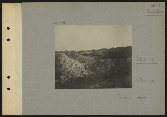 Souchez (Pas-de-Calais). Tombes dans la carrière