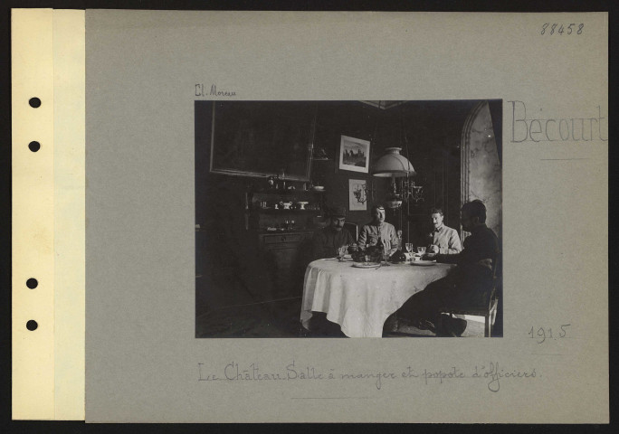 Bécourt. Le château. Salle à manger et popote d'officiers