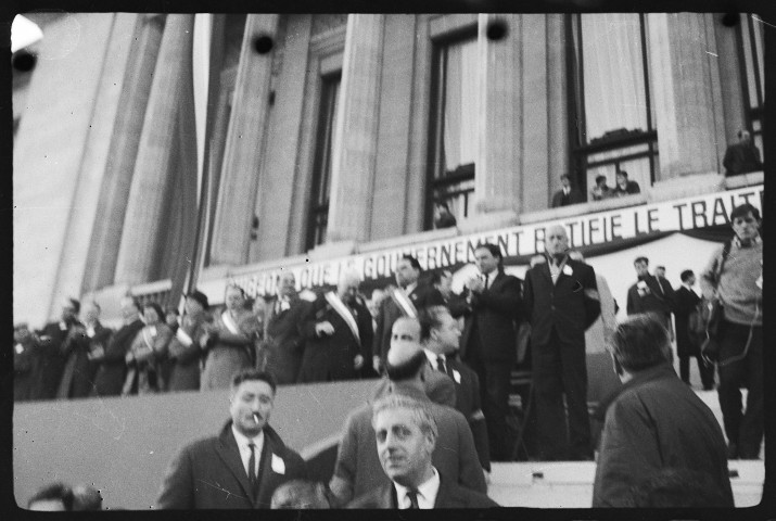 Rassemblement à Puteaux pour le désarmement