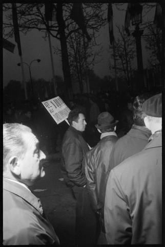 Manifestation contre Dassault devant « Jours de France »