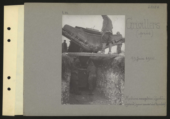 Grivillers (près). Machine excavatrice (système Legrand) pour creuser des tranchées
