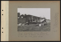 Villacoublay. Camp d'aviation. Avion allemand abattu près de Verdun et amené par la voie des airs pour étude