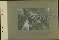 Lac d'Alfeld (Près Sewen). Construction de la route d'Alfeld au Ballon d'Alsace. Malgaches faisant la pause dans un chantier