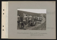 Boisicourt. Camp d'expériences : canon de 75T ; la manœuvre : déplacement de la pièce