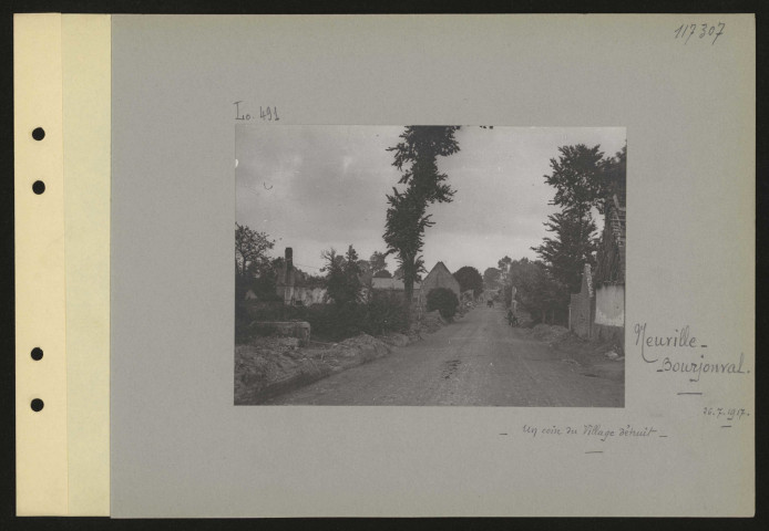 Neuville-Bourjonval. Un coin du village détruit