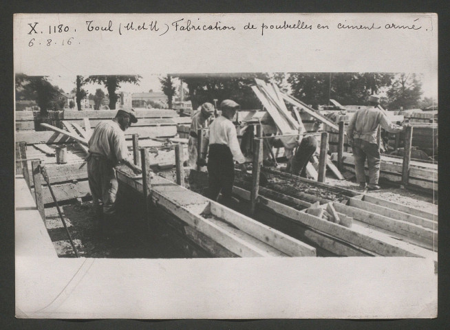 Fabrique de poutrelles en ciment armé