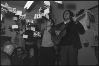 Des chanteurs et des artistes au Petit Gavroche. Exposition : « Les juifs dans la Résistance ». Georges Vedel dans son bureau