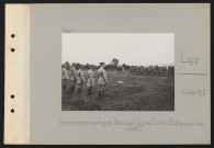 Lagny. Remise de décorations par le général Pétain : le général, les généraux Humbert de Maud'huy pendant le défilé du 410e RI