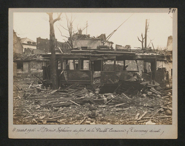Saint-Denis. Explosion du fort de la Double Couronne (tramway démoli)