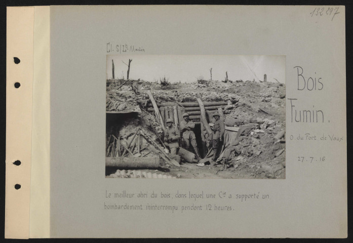 Bois Fumin (ouest du Fort de Vaux). Le meilleur abri du bois dans lequel une compagnie a supporté un bombardement ininterrompu pendant 12 heures