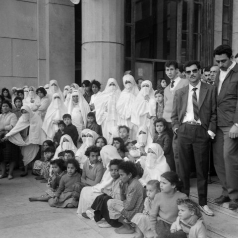 Alger. Manifestation du 4 avril 1963. 3