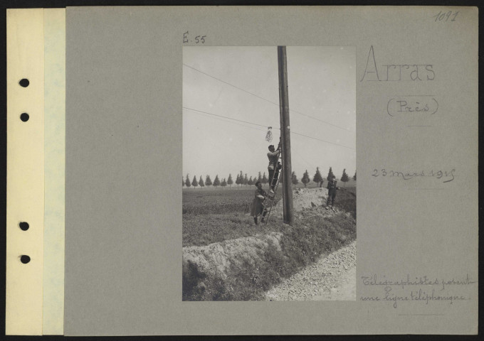 Arras (près). Télégraphistes posant une ligne téléphonique