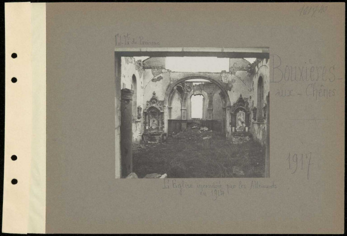 Bouxières-aux-Chênes. L'église incendiée par les Allemands en 1914