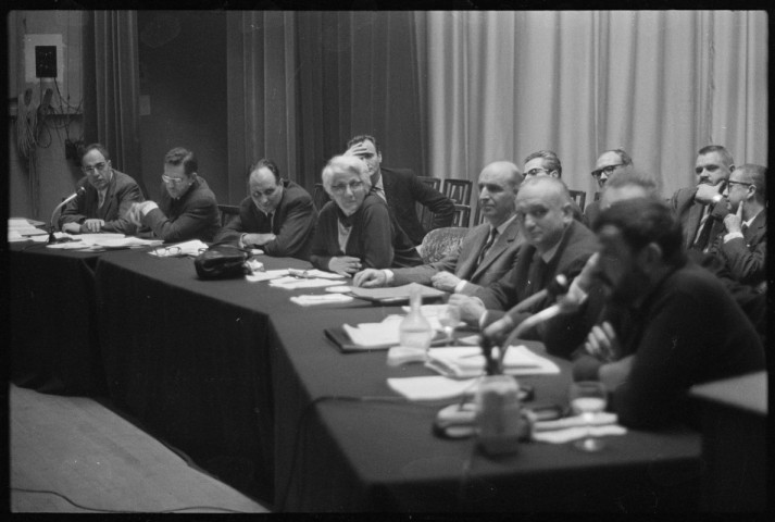 Semaine de la pensée marxiste au CERM. Spectacle avec Isabelle Aubret et Michel Piccoli. Georges Pompidou et l'Union de la Gauche Ve République (UGV)