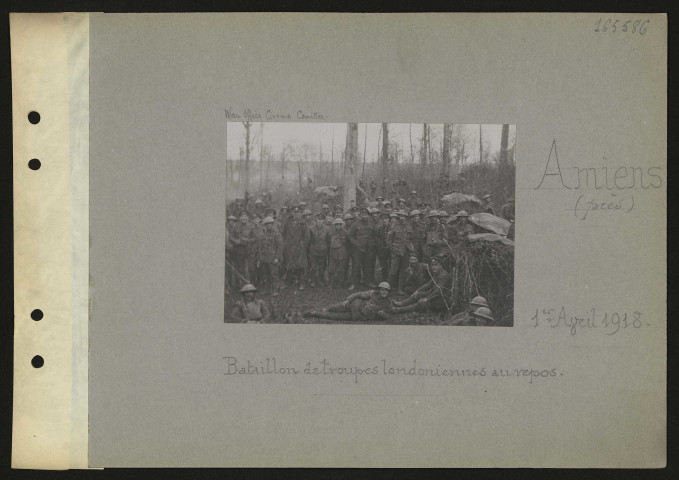 Amiens (près). Bataillon de troupes londoniennes au repos