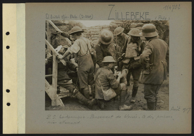 Zillebeke (près). PS britannique. Pansement de blessés. À droite, prisonnier allemand