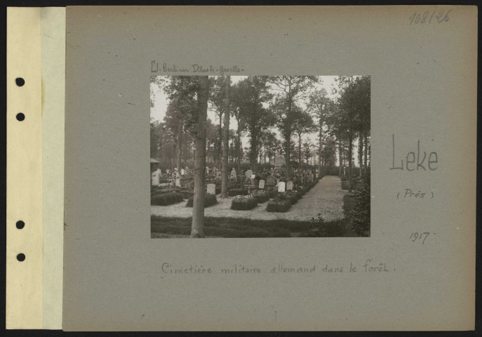 Leke (près). Cimetière militaire allemand dans la forêt