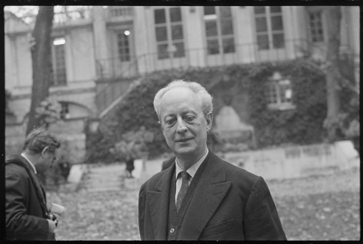 André Pieyre de Mandiargues, prix Goncourt de 1967. Dernier jour de la semaine marxiste au CERM