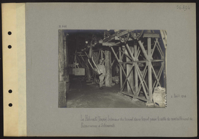 Le Hohneck (Vosges). Intérieur du tunnel dans lequel passe le câble de ravitaillement de Retournemer à Schiessroth